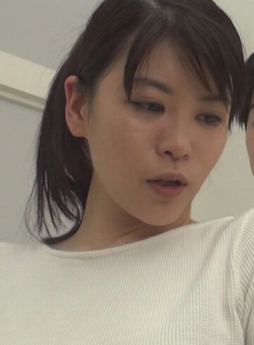 中出し❤地味系かと思いきや、脱がせてみれば快楽に激弱なスケベ美尻妻だった！[]評価